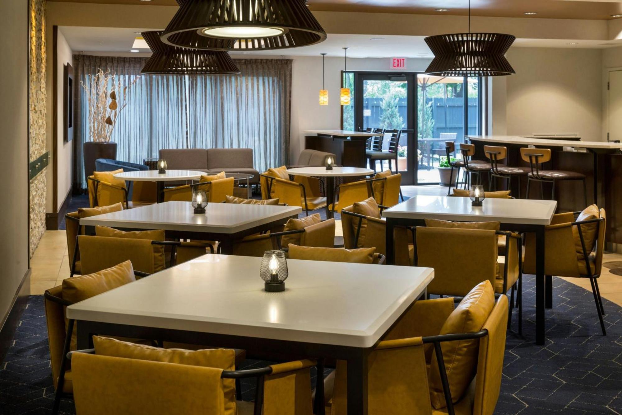 Courtyard By Marriott Buffalo Amherst/University Exterior foto